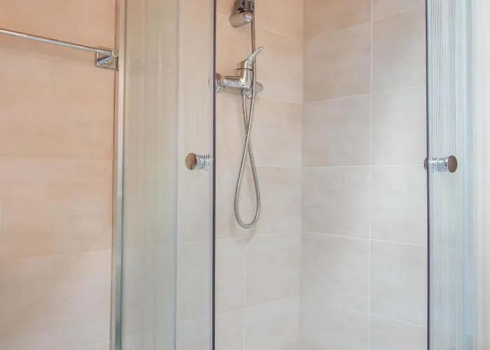 Apartment House Storz *